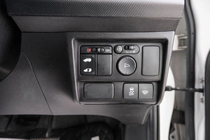 Минивэн Honda Freed 2015 года, 1199000 рублей, Красноярск