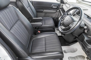 Минивэн Honda Freed 2018 года, 1849000 рублей, Барнаул