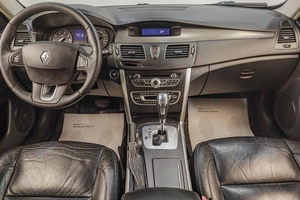 Седан Renault Latitude 2013 года, 779000 рублей, Челябинск