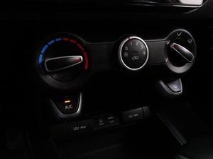 Хетчбэк Kia Rio X-Line 2018 года, 1599000 рублей, Воронеж