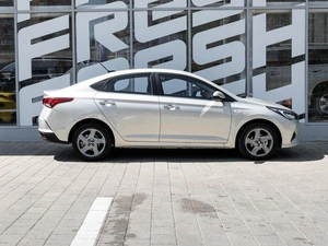 Седан Hyundai Solaris 2020 года, 1568800 рублей, Ставрополь