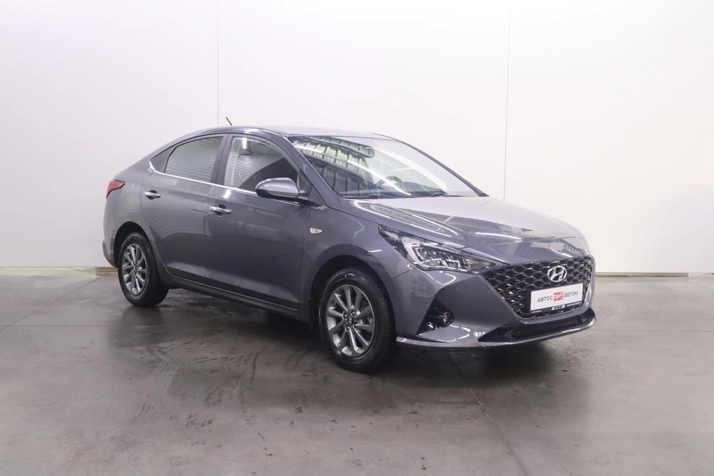 Седан Hyundai Solaris 2024 года, 1950000 рублей, Клинцы