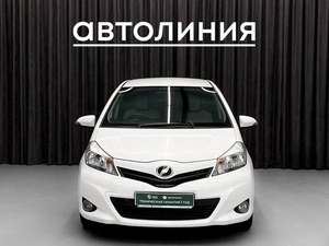 Хетчбэк Toyota Vitz 2012 года, 679000 рублей, Красноярск