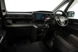 Минивэн Honda Stepwgn Spada 2015 года, 1849000 рублей, Новосибирск