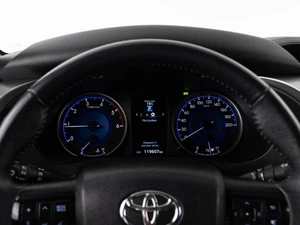 Пикап Toyota Hilux 2017 года, 3749999 рублей, Москва