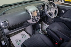 Хетчбэк Nissan Note 2009 года, 629000 рублей, Томск