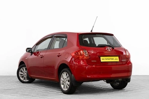 Хетчбэк Toyota Auris 2008 года, 729000 рублей, Барнаул
