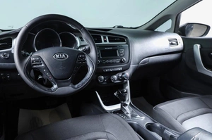 Хетчбэк Kia Ceed 2013 года, 899000 рублей, Новосибирск