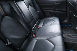 Седан Toyota Camry 2018 года, 2299000 рублей, Челябинск