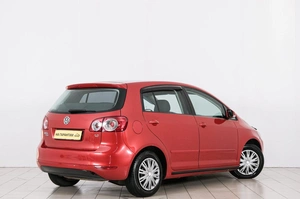 Хетчбэк Volkswagen Golf Plus 2011 года, 849000 рублей, Красноярск