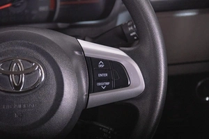 Минивэн Toyota Roomy 2019 года, 1249000 рублей, Томск