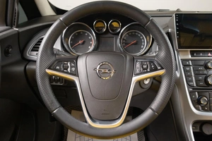 Хетчбэк Opel Astra GTC 2013 года, 789000 рублей, Оренбург