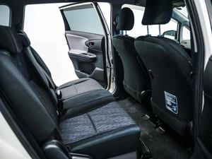 Минивэн Toyota Wish 2012 года, 1350000 рублей, Красноярск