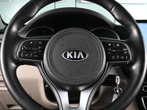 Седан Kia Optima 2016 года, 1899000 рублей, Аксай