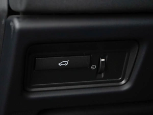 Внедорожник Land Rover Range Rover Evoque 2013 года, 2357077 рублей, Москва