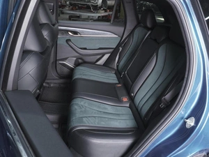 Внедорожник Geely Monjaro 2023 года, 2850000 рублей, Ростов-на-Дону