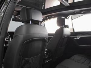 Внедорожник Volkswagen Touareg 2019 года, 4130000 рублей, Омск