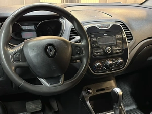 Внедорожник Renault Kaptur 2017 года, 1187000 рублей, Красноярск
