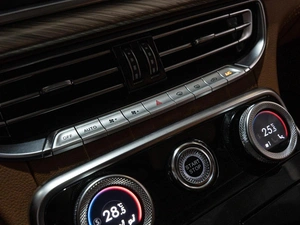 Седан Hongqi H9 2021 года, 3320000 рублей, Волгоград