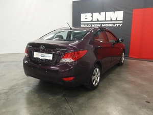 Седан Hyundai Solaris 2013 года, 820000 рублей, Курск