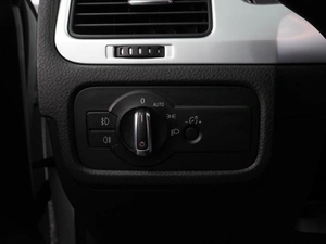 Внедорожник Volkswagen Touareg 2013 года, 2499000 рублей, Воронеж