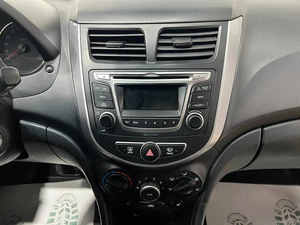 Хетчбэк Hyundai Solaris 2014 года, 999000 рублей, Красноярск