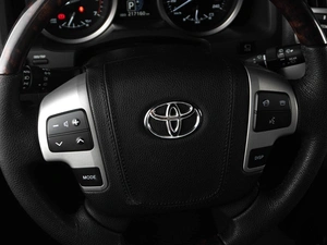 Внедорожник Toyota Land Cruiser 2012 года, 4979000 рублей, Тюмень