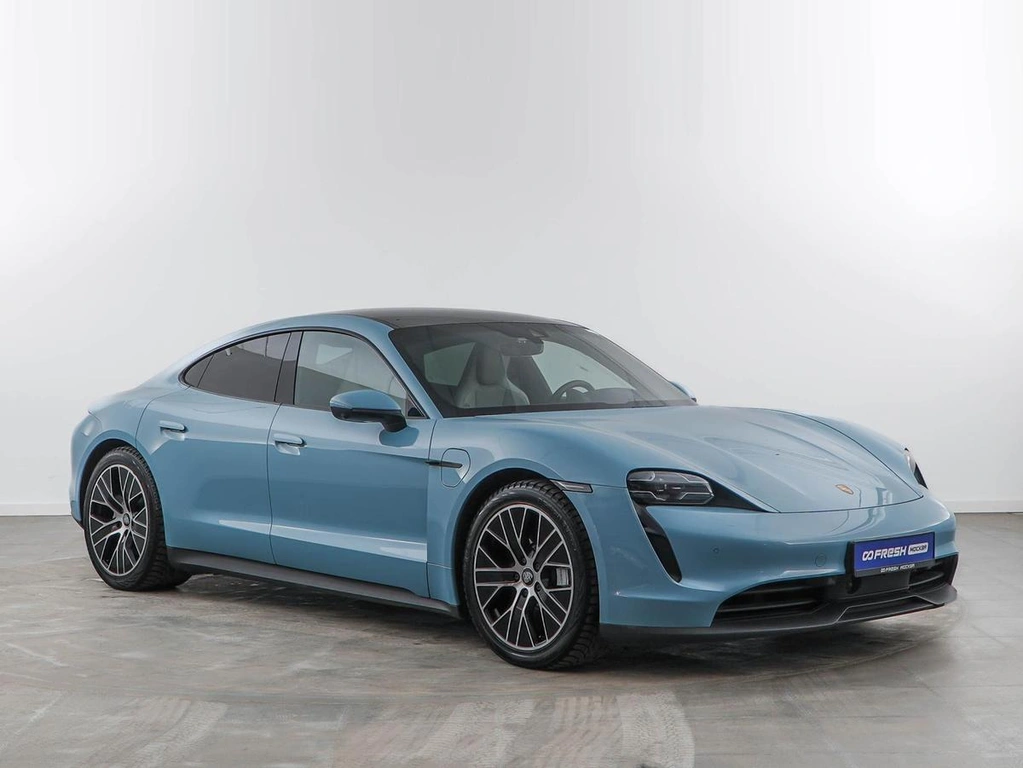 Седан Porsche Taycan 2021 года, 6498999 рублей, Москва