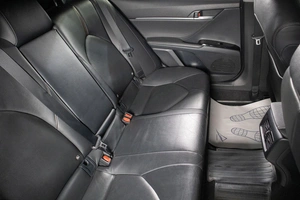 Седан Toyota Camry 2018 года, 2559000 рублей, Сургут