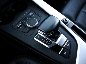 Седан Audi A4 2019 года, 2399000 рублей, Волгоград