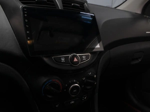 Седан Hyundai Solaris 2015 года, 960000 рублей, Омск