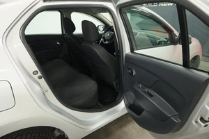 Седан Renault Logan 2017 года, 790000 рублей, Курск