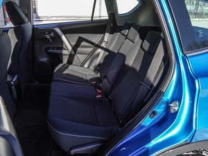 Внедорожник Toyota RAV4 2016 года, 2279000 рублей, Волгоград