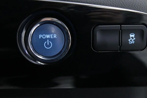 Лифтбек Toyota Prius 2016 года, 1688000 рублей, Солонцы