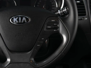 Седан Kia Cerato 2013 года, 1110000 рублей, Омск