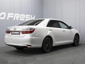 Седан Toyota Camry 2016 года, 2180000 рублей, Омск