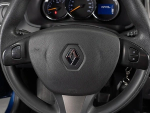 Хетчбэк Renault Sandero 2017 года, 689000 рублей, Тюмень