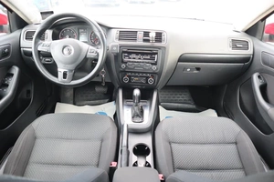 Седан Volkswagen Jetta 2012 года, 1160000 рублей, Мирное