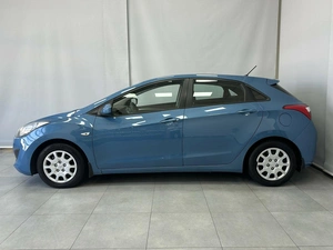 Хетчбэк Hyundai i30 2013 года, 995000 рублей, Красноярск