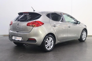 Хэтчбек Kia Ceed 2014 года, 1200000 рублей, Брянск