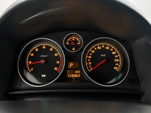 Седан Opel Astra 2013 года, 799000 рублей, Красноярск