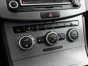 Седан Volkswagen Passat 2012 года, 999000 рублей, Кирилловка
