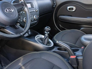 Хетчбэк Kia Soul 2014 года, 1079000 рублей, Петрозаводск