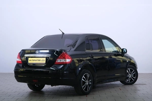 Хетчбэк Nissan Tiida 2010 года, 789000 рублей, Омск
