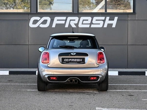 Хетчбэк MINI Cooper S 2016 года, 1919000 рублей, Кирилловка