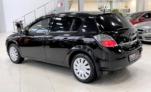 Хетчбэк Opel Astra 2011 года, 597000 рублей, Солонцы