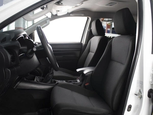 Пикап Toyota Hilux 2020 года, 2830000 рублей, Омск