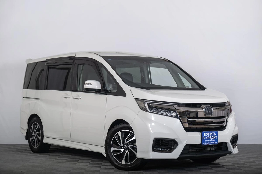 Минивэн Honda Stepwgn Spada 2021 года, 2879000 рублей, Томск