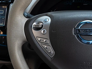 Хетчбэк Nissan Leaf 2011 года, 1000000 рублей, Краснодар