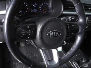 Седан Kia Rio 2018 года, 1299000 рублей, Ростов-на-Дону